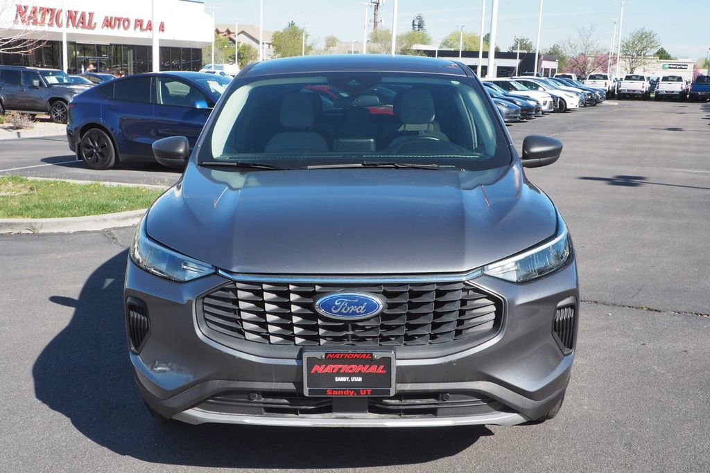 Used 2024 Ford Escape Active image 2