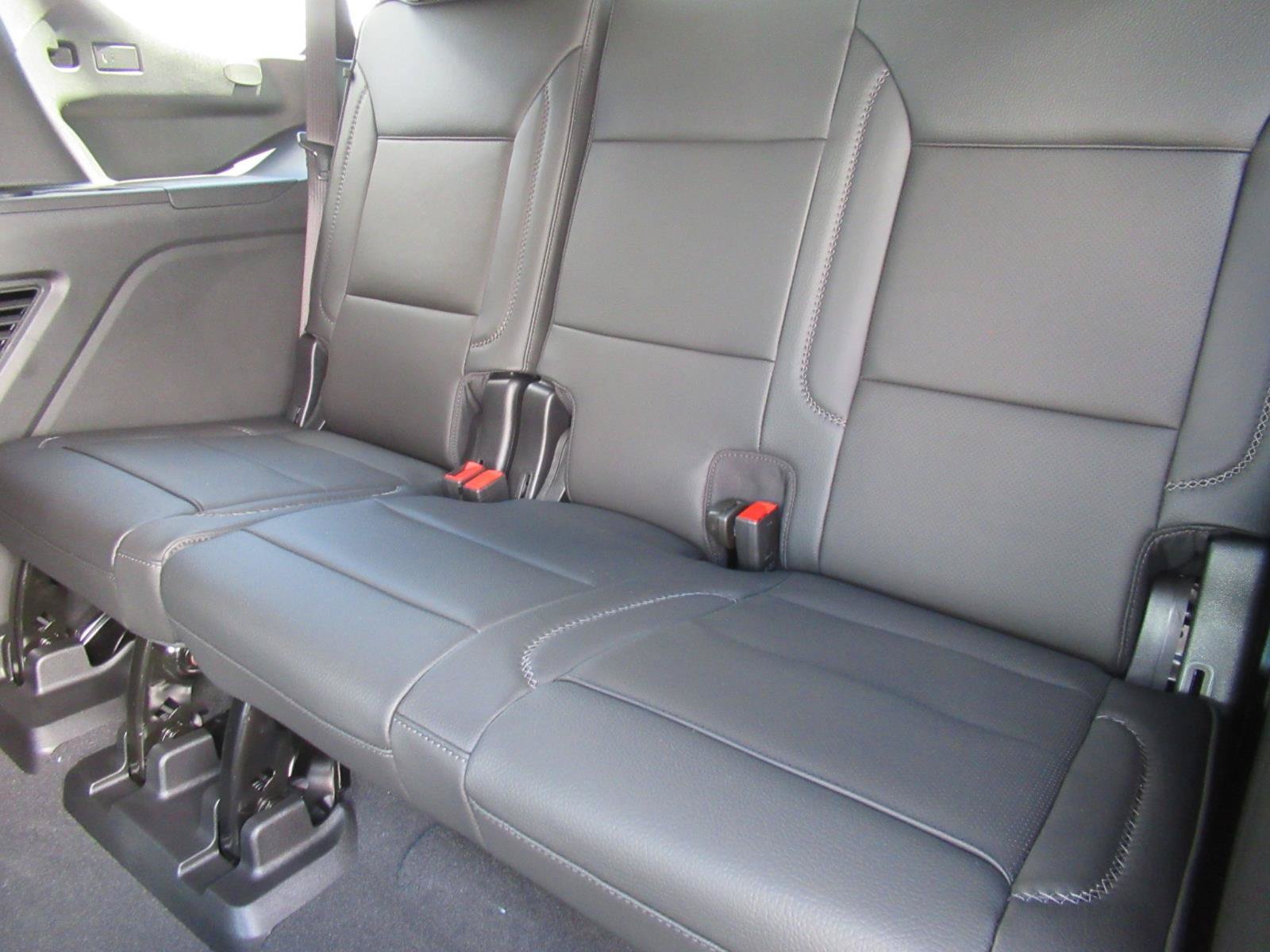 New 2026 GMC Yukon Denali w/ Sun & Power Step Package RWD image 35