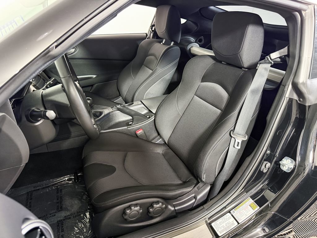 Certified 2024 Nissan Z Sport w/ Floor Mat Package image 15