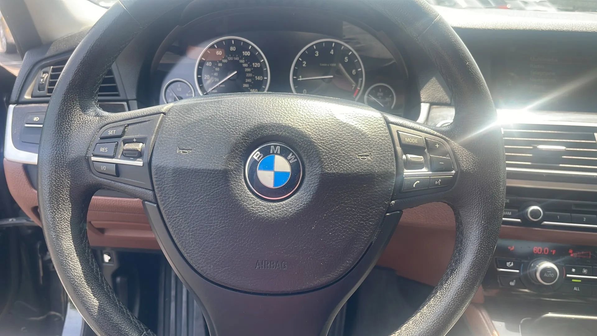 Used 2013 BMW 528i Sedan RWD image 12