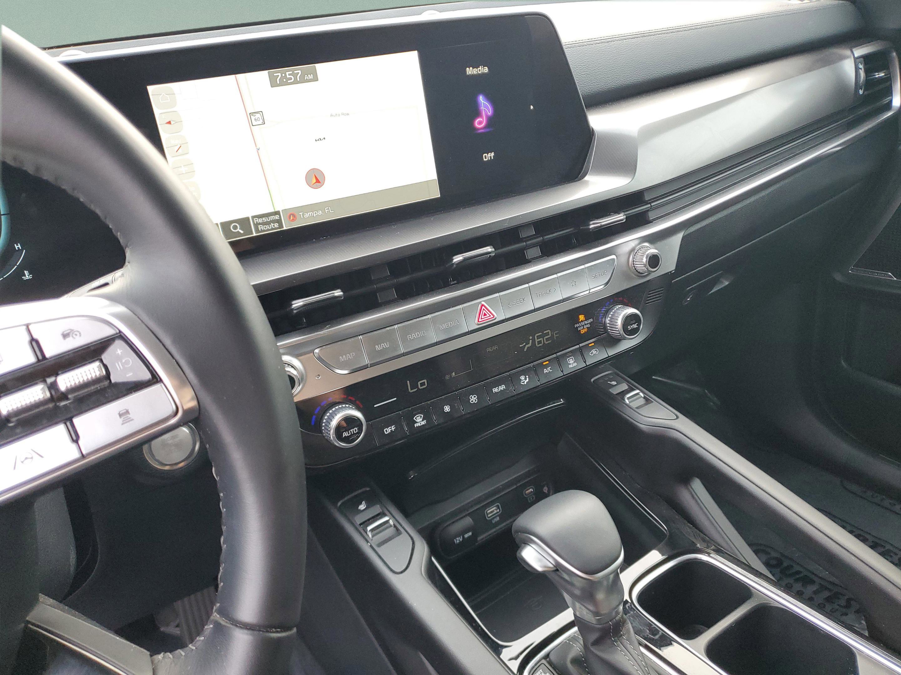 Certified 2025 Kia Telluride S image 28