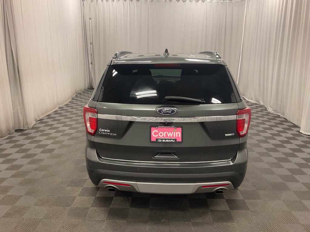Used 2017 Ford Explorer Limited w/ Equipment Group 301A AWD/4WD image 12