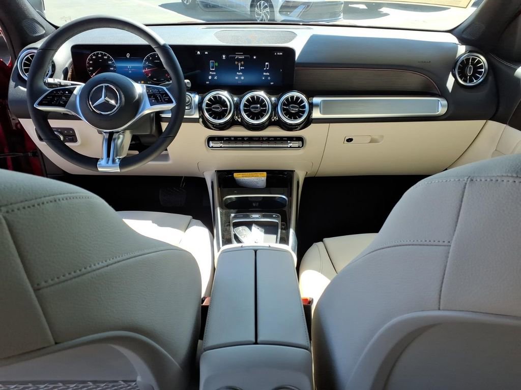 New 2026 Mercedes-Benz GLB 250 4MATIC image 28