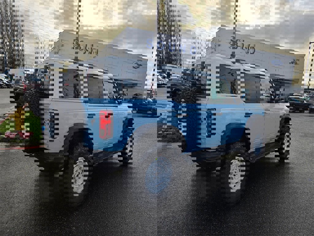 New 2025 Ford Bronco Heritage Edition image 5