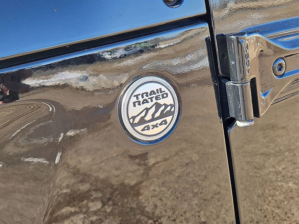 Used 2020 Jeep Wrangler Unlimited Sahara image 11