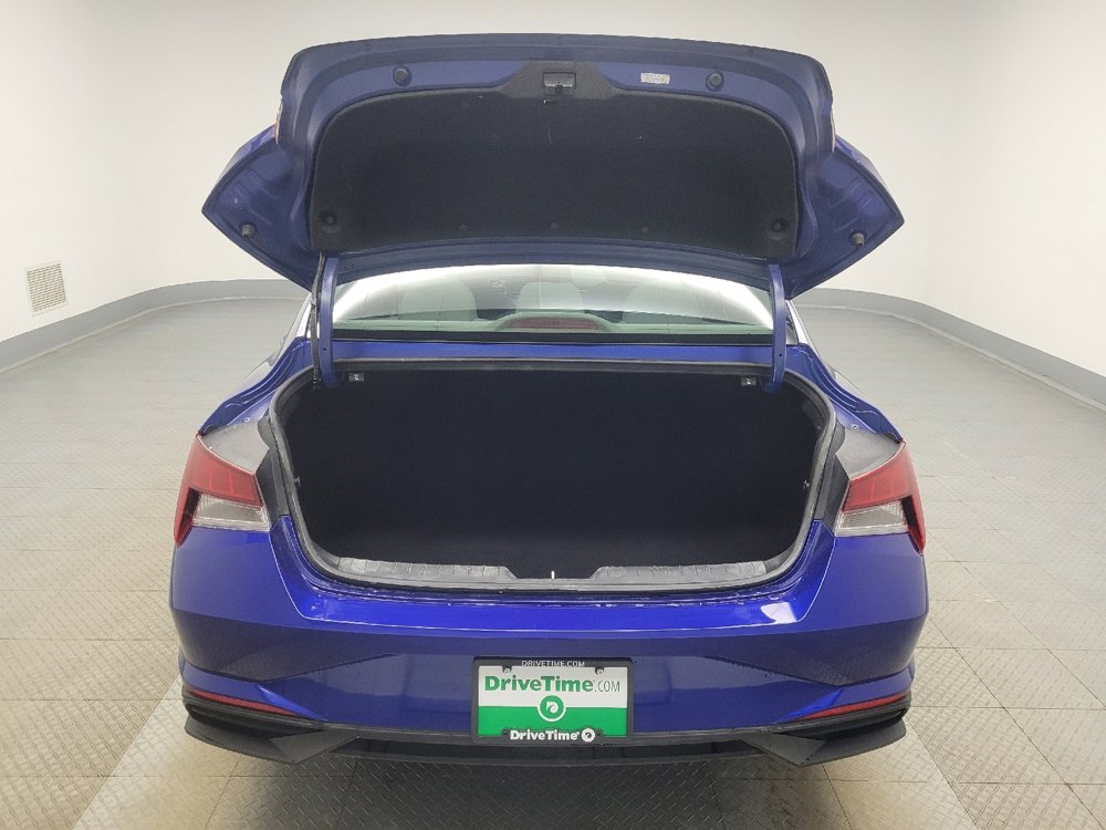Used 2021 Hyundai Elantra SE w/ Cargo Package image 29
