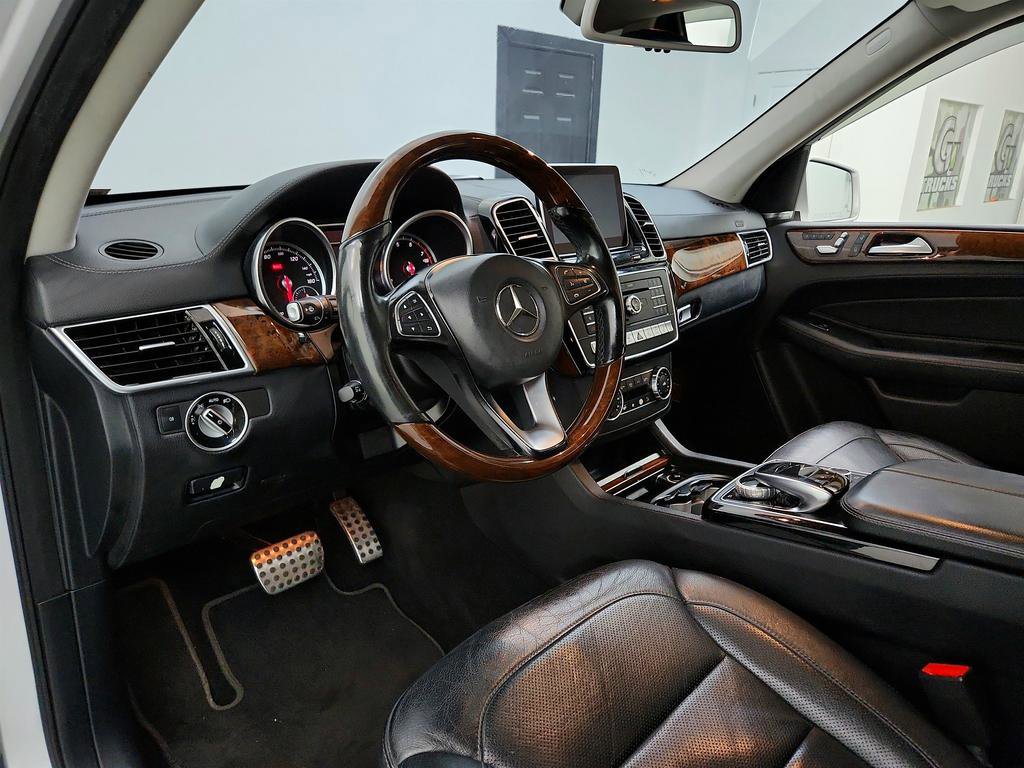 Used 2016 Mercedes-Benz GLE 400 4MATIC w/ Driver Assistance Package image 13