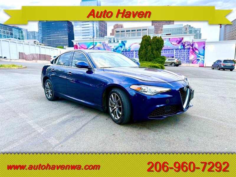 Used 2017 Alfa Romeo Giulia AWD image 2