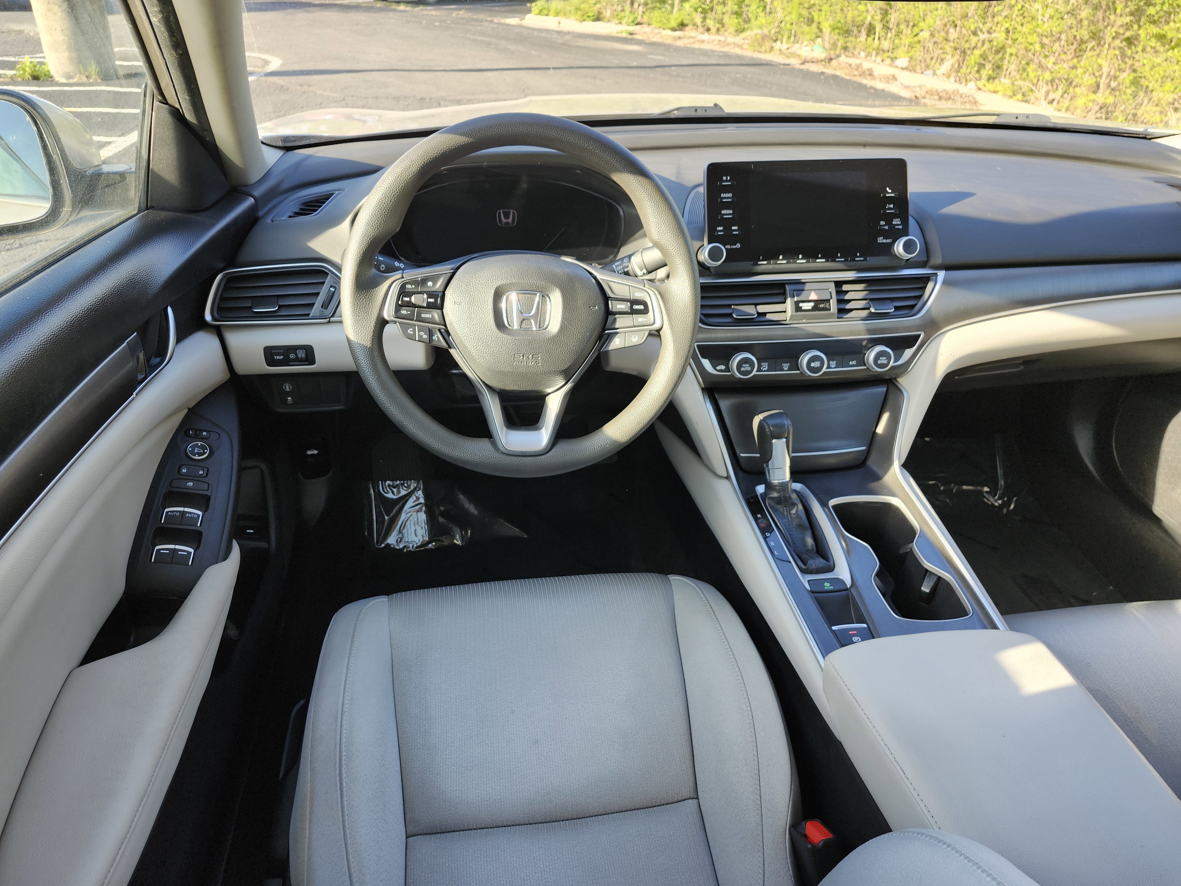 Used 2018 Honda Accord LX image 23