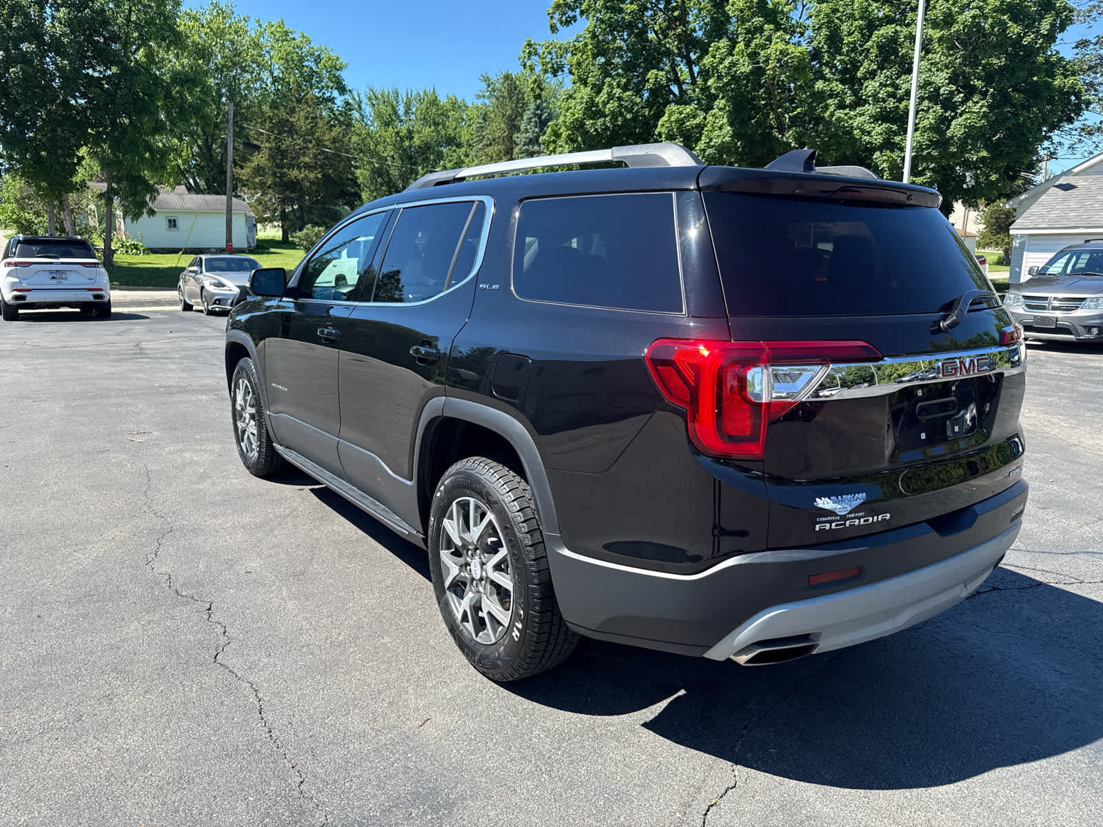 Used 2023 GMC Acadia SLE w/ Driver Convenience Package AWD/4WD image 5
