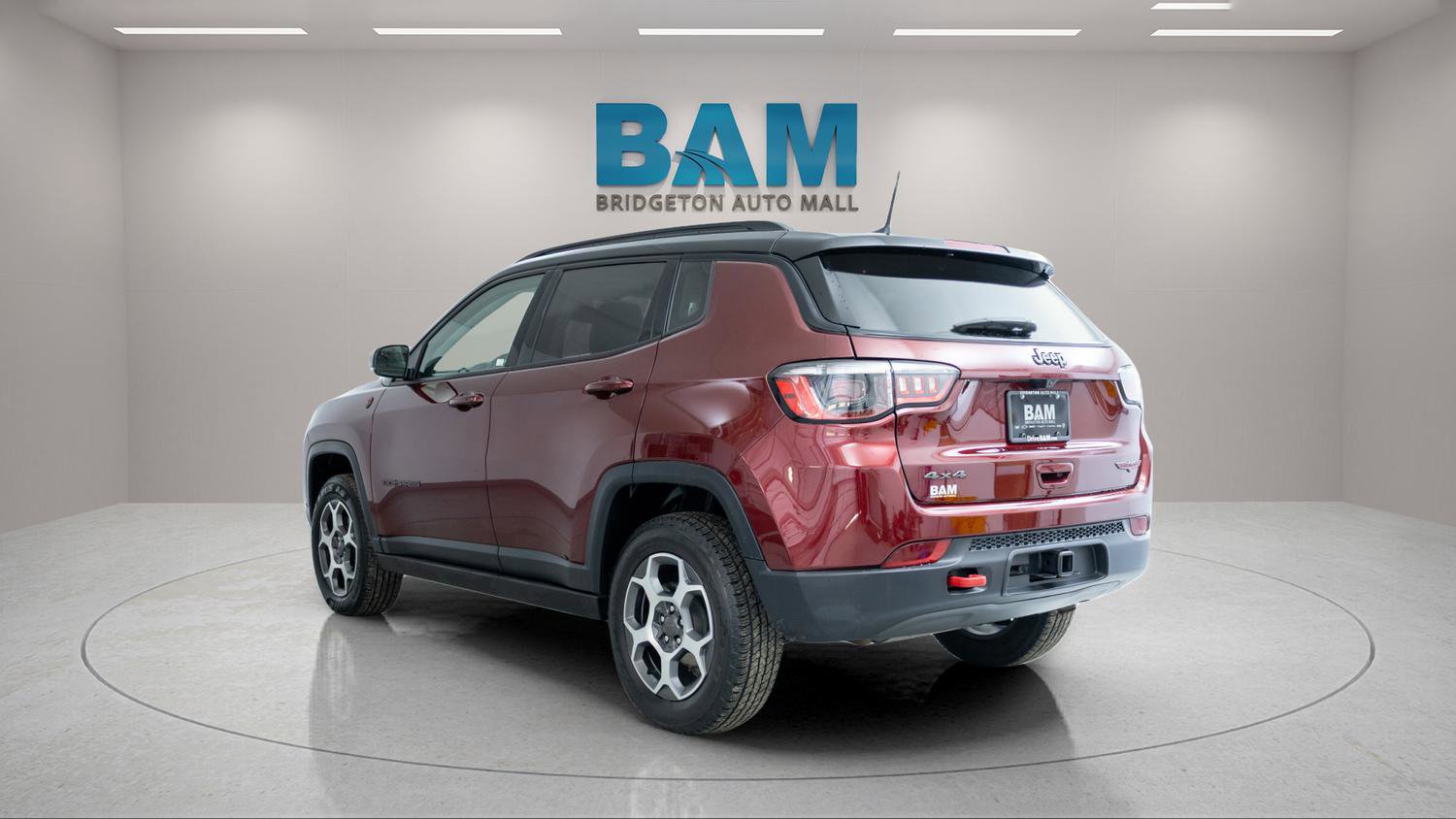 Used 2022 Jeep Compass Trailhawk w/ Sun and Sound Group image 5