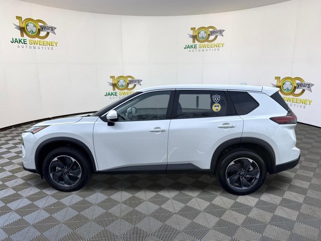 Used 2024 Nissan Rogue SV image 6