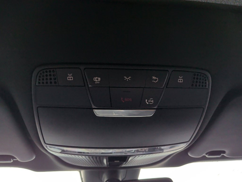 Used 2020 Mercedes-Benz GLC 300 image 21