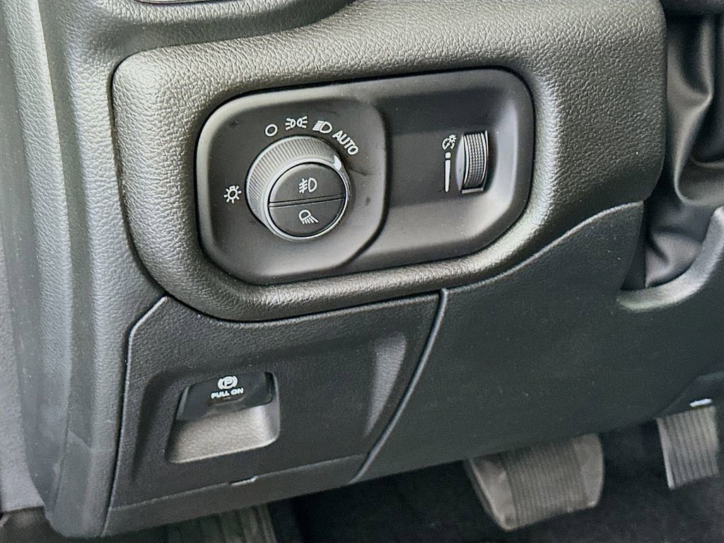 New 2026 RAM 1500 Express image 10