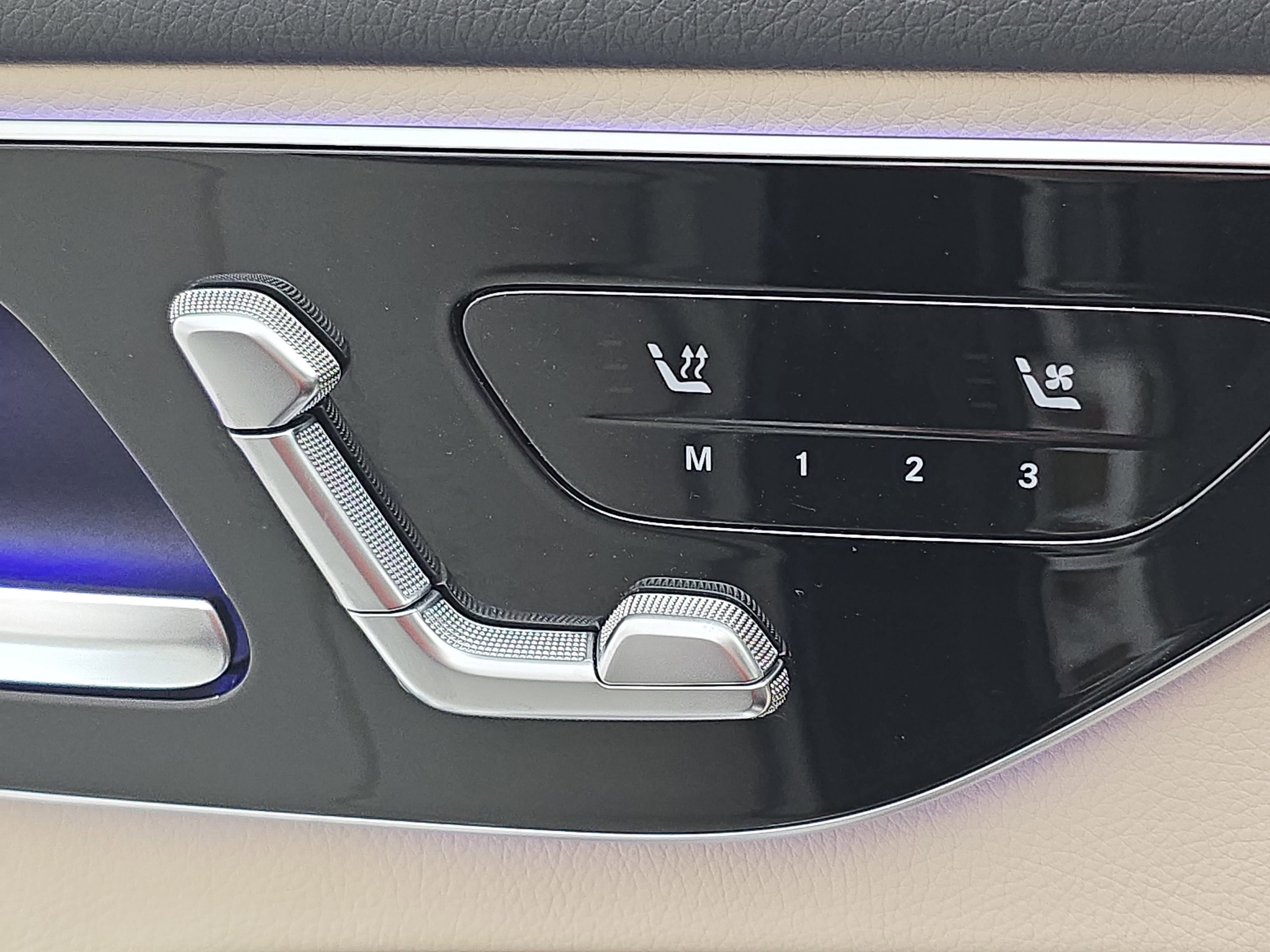 Certified 2022 Mercedes-Benz C 300 4MATIC Sedan image 28