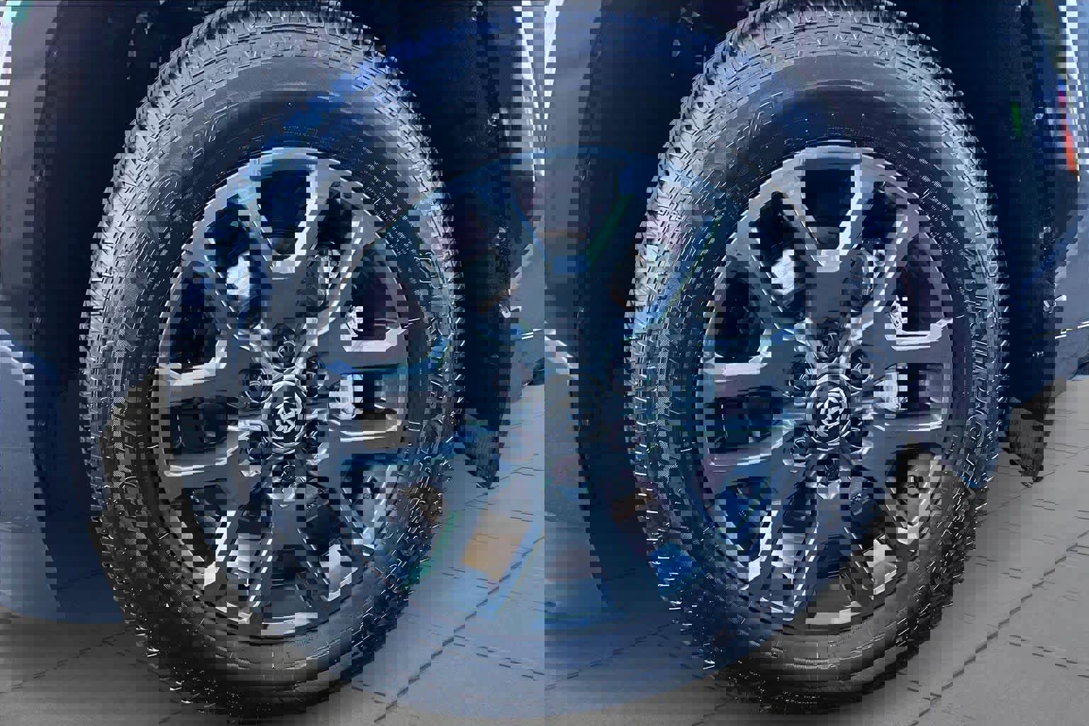 Certified 2025 Toyota Sequoia Platinum image 10