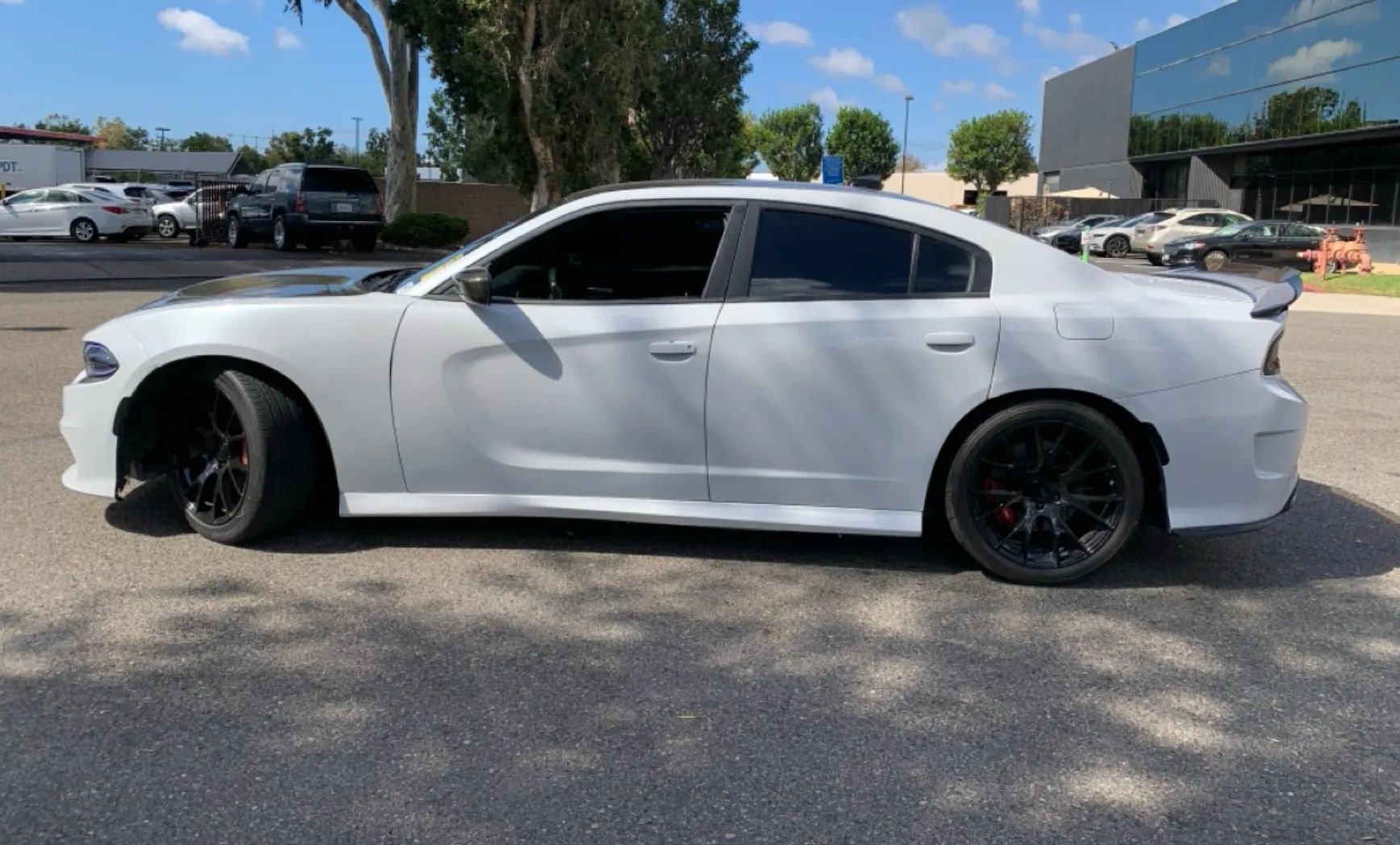 Used 2019 Dodge Charger Scat Pack w/ Plus Group image 2