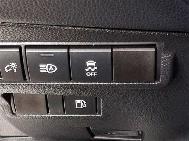 Used 2025 Toyota Corolla Cross AWD Hybrid image 26