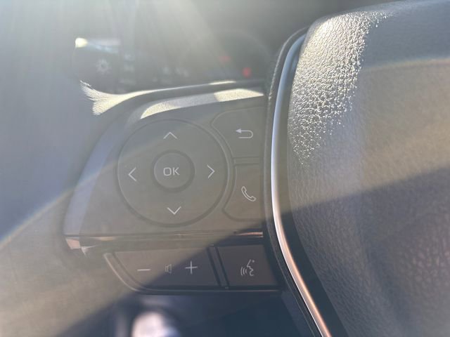 Used 2024 Toyota Venza XLE image 29