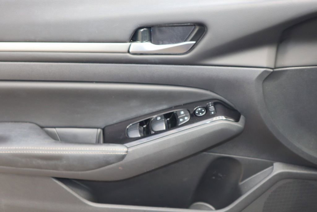 Certified 2024 Nissan Altima 2.5 SL image 19