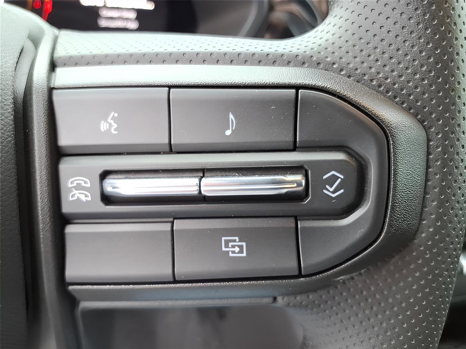 New 2026 Chevrolet Colorado W/T w/ WT Custom Package image 17