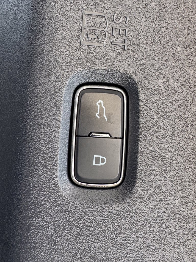 Used 2025 Ford Expedition Max Platinum AWD/4WD image 37