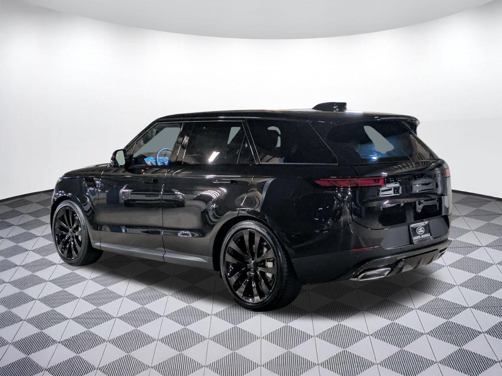 New 2026 Land Rover Range Rover Sport SE AWD/4WD image 3