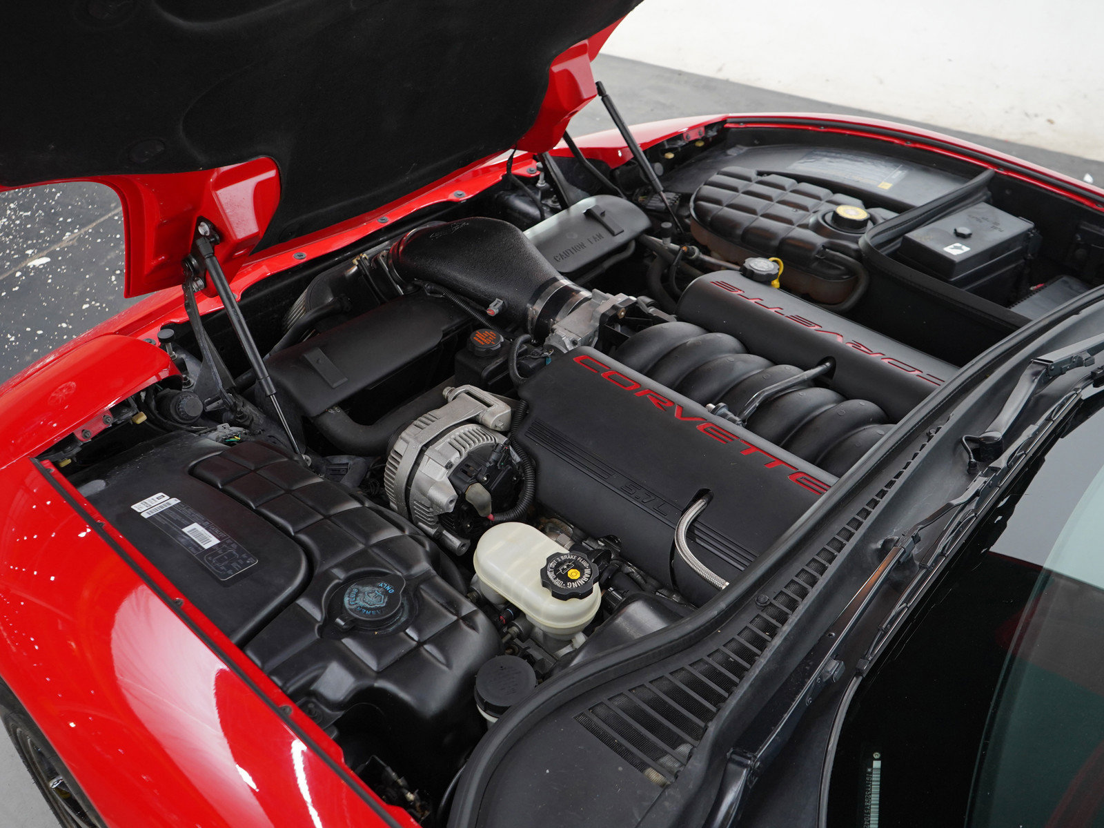 Used 2000 Chevrolet Corvette Convertible w/ Memory Pkg RWD image 29