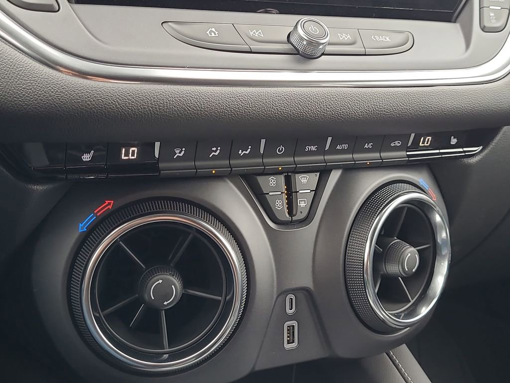 New 2025 Chevrolet Blazer LT w/ Driver Confidence Package image 13