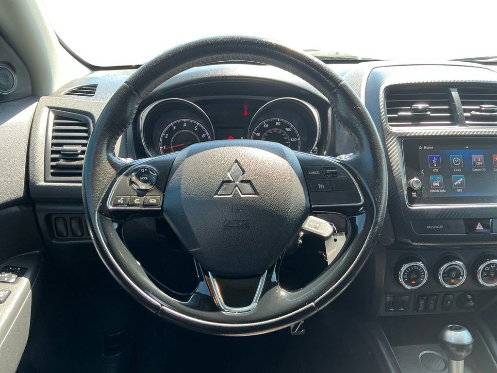Used 2019 Mitsubishi Outlander Sport LE FWD image 18