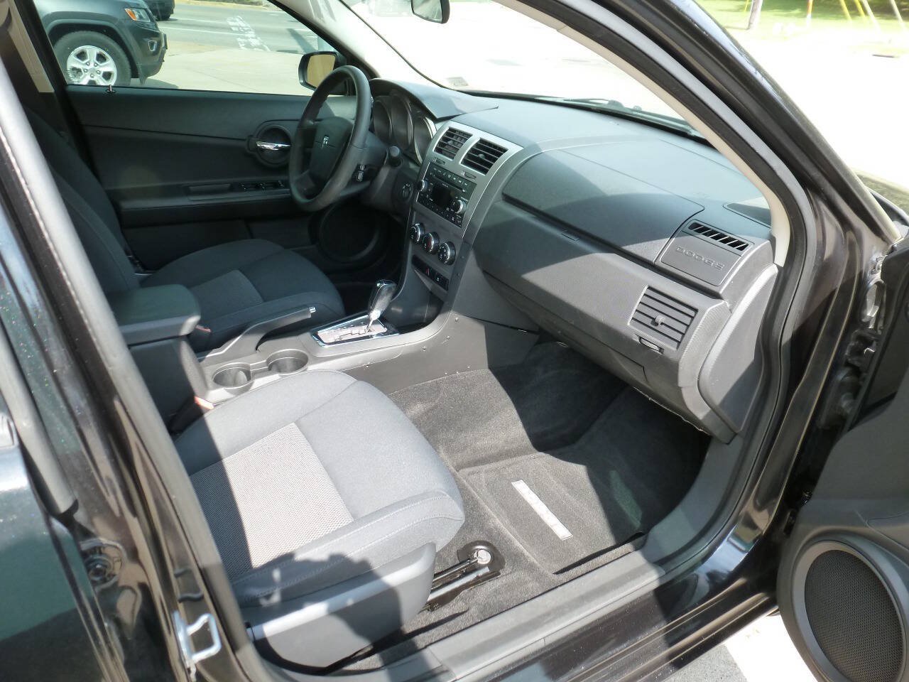 Used 2009 Dodge Avenger SXT FWD image 11
