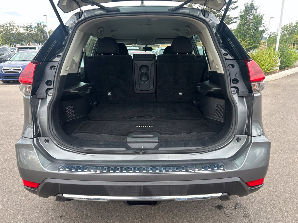 Used 2018 Nissan Rogue S AWD/4WD image 17