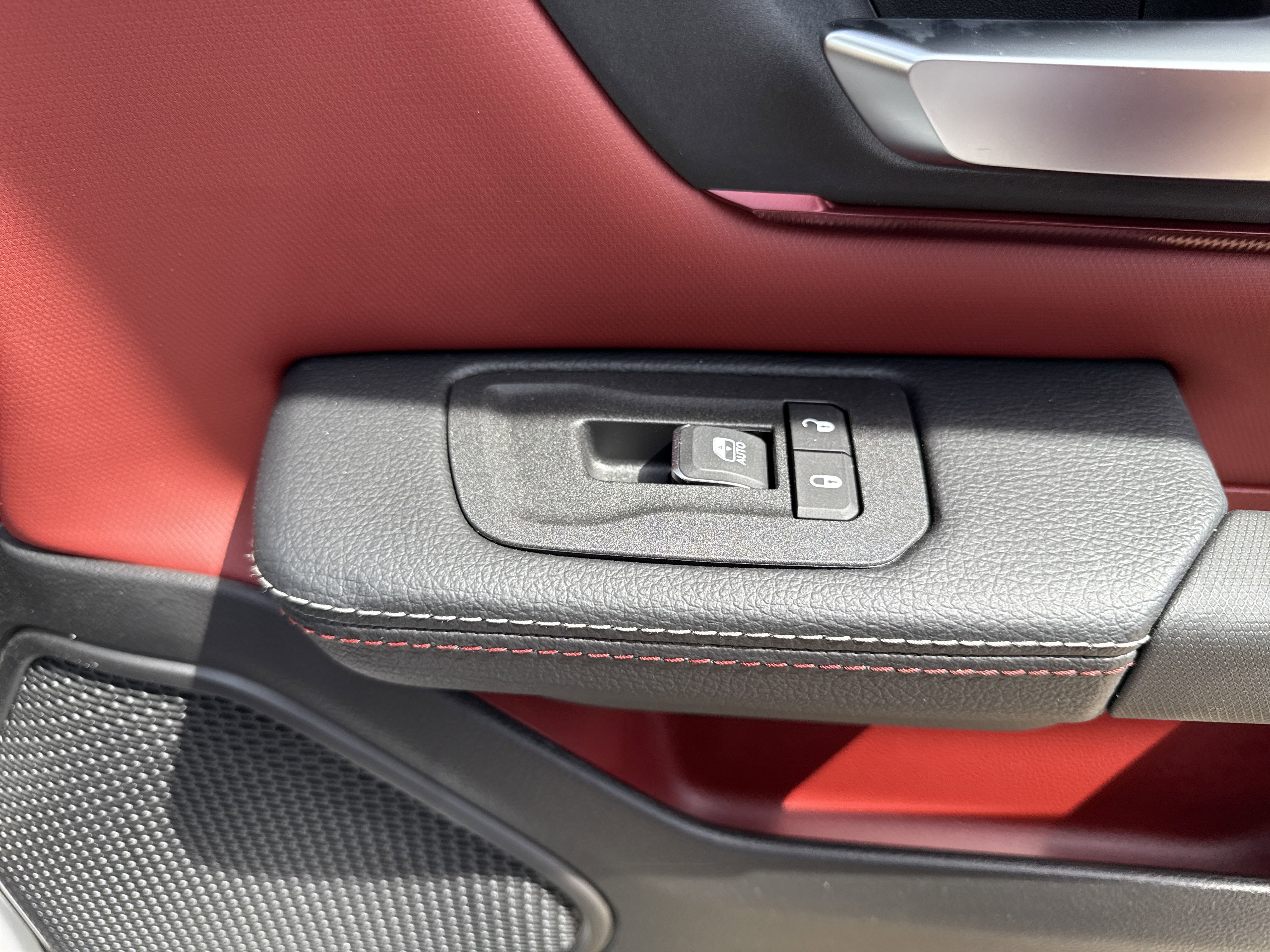 New 2025 RAM 1500 Rebel image 25