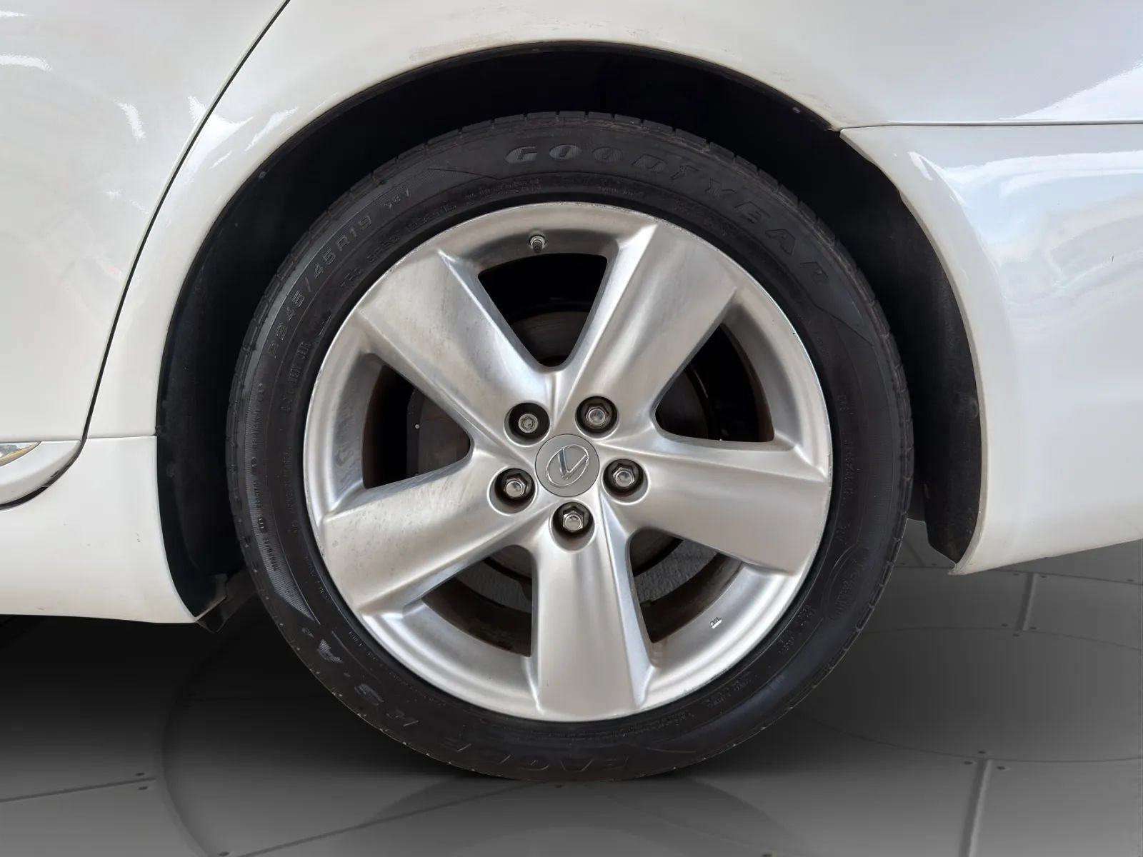 Used 2012 Lexus LS 460 w/ Comfort Pkg RWD image 25