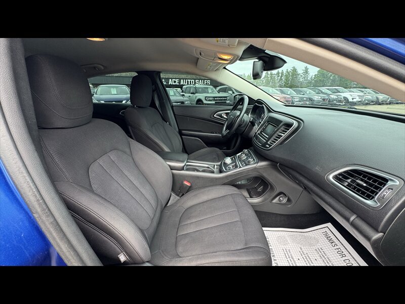Used 2015 Chrysler 200 Limited w/ Convenience Group FWD image 14