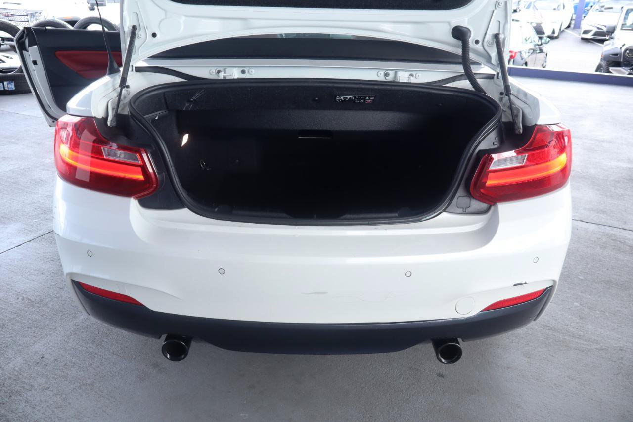 Used 2016 BMW M235i Convertible RWD image 31