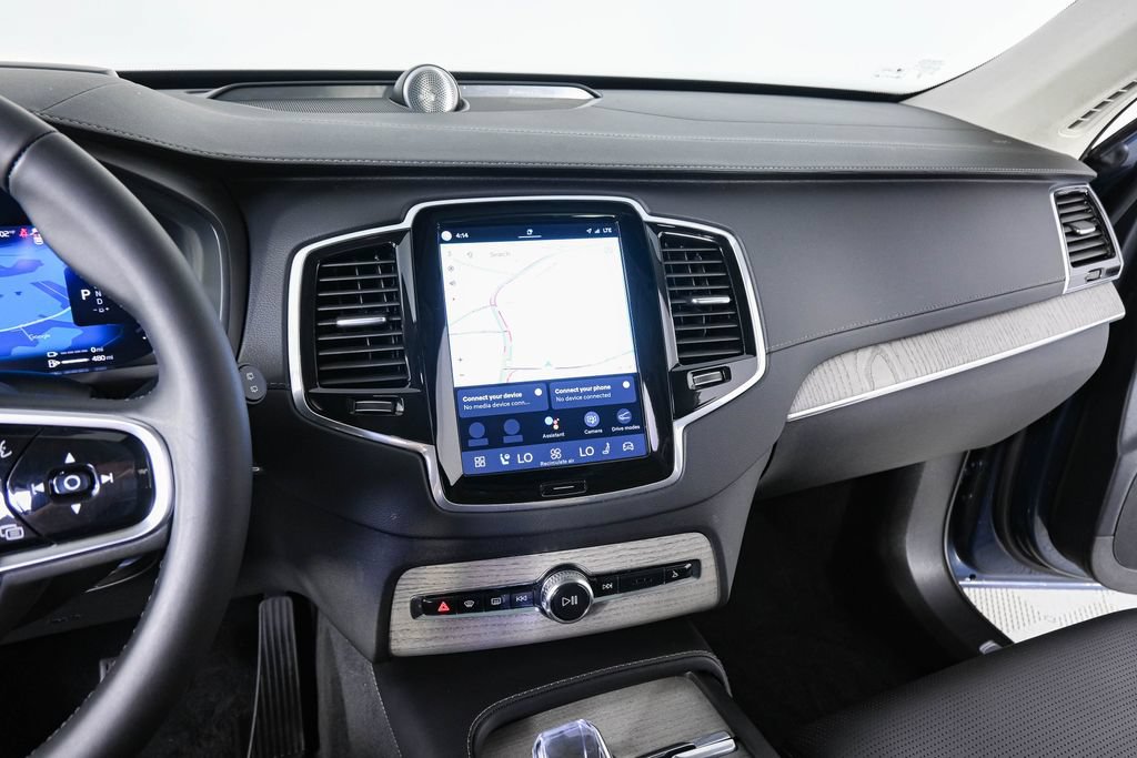 Certified 2024 Volvo XC90 T8 Ultimate w/ Lounge Package AWD/4WD image 15