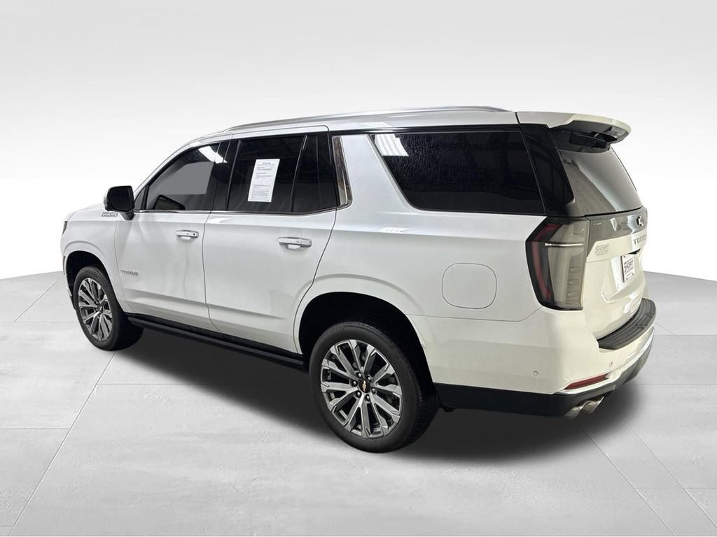 Used 2025 Chevrolet Tahoe High Country AWD/4WD image 7