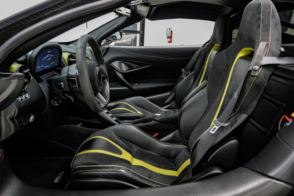 Used 2018 McLaren 720S Performance RWD image 6