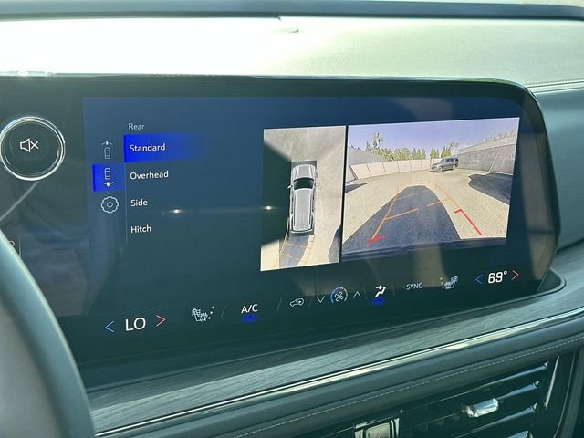 Used 2025 Chevrolet Tahoe LT image 14