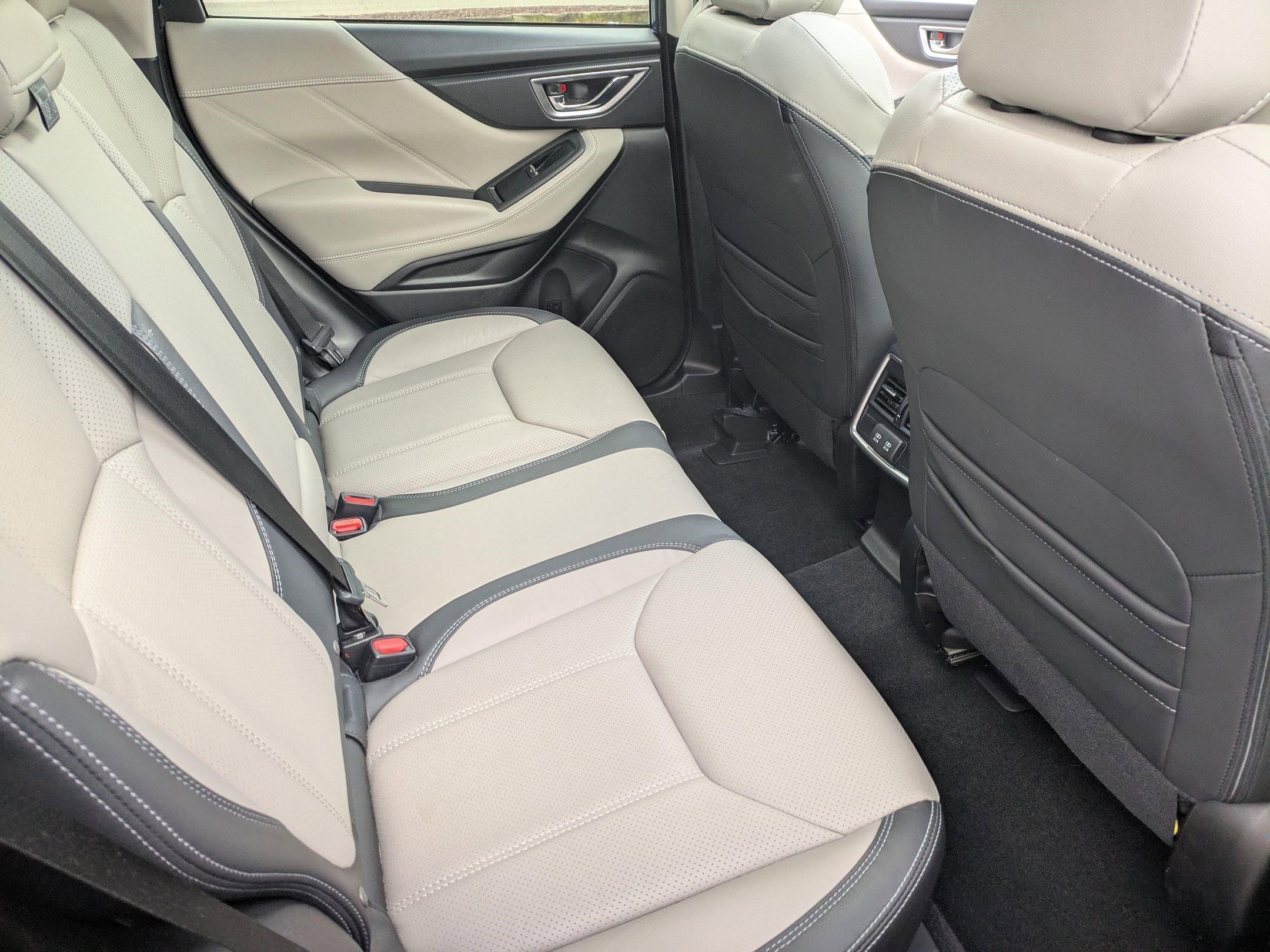 Used 2020 Subaru Forester Limited image 23