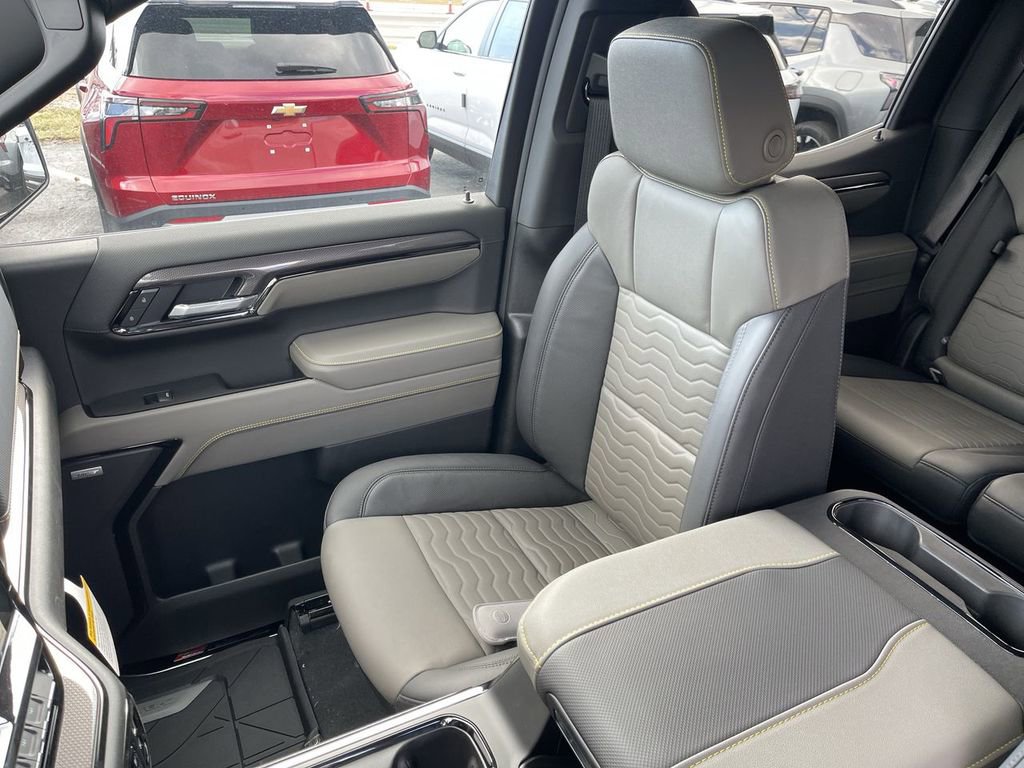 New 2026 Chevrolet Silverado 1500 ZR2 w/ Dark Appearance Package image 24