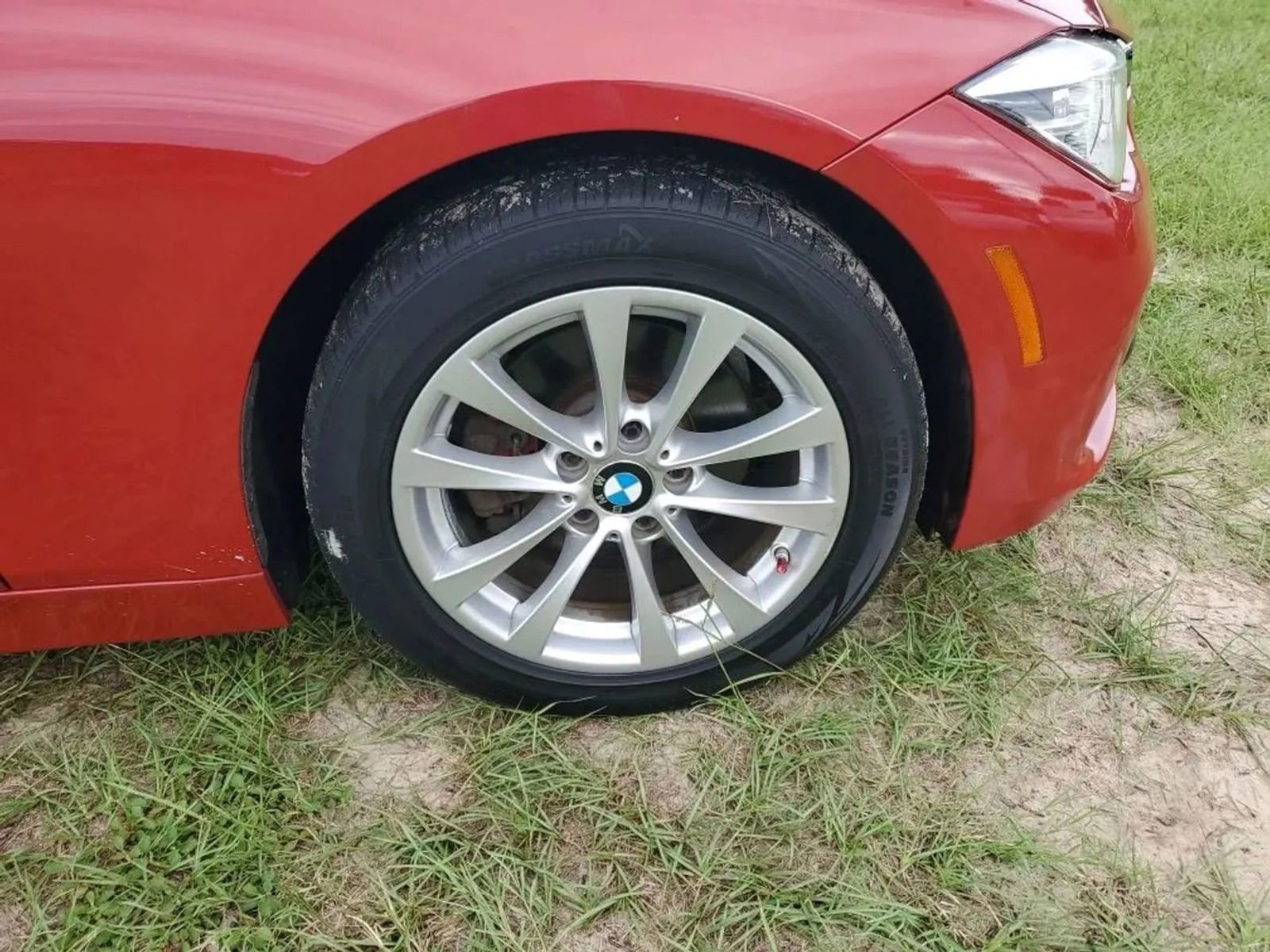 Used 2018 BMW 320i Sedan RWD image 8