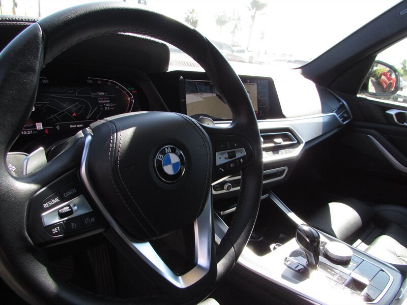 Used 2023 BMW X5 xDrive40i w/ Premium Package AWD/4WD image 11