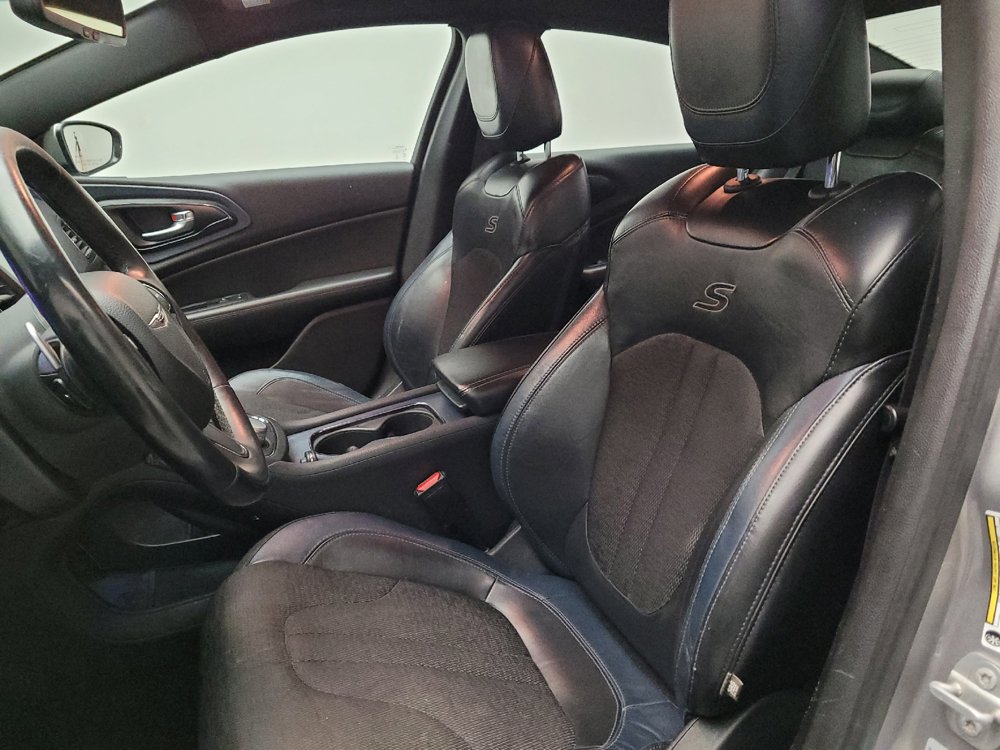 Used 2015 Chrysler 200 S w/ Navigation & Sound Group I FWD image 17