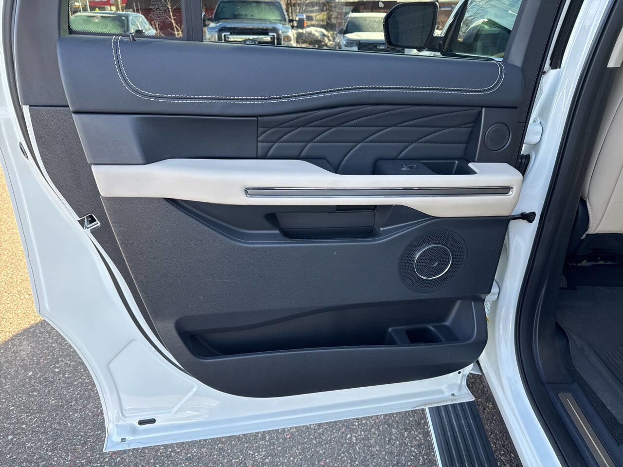 Certified 2024 Ford Expedition Max Platinum AWD/4WD image 24