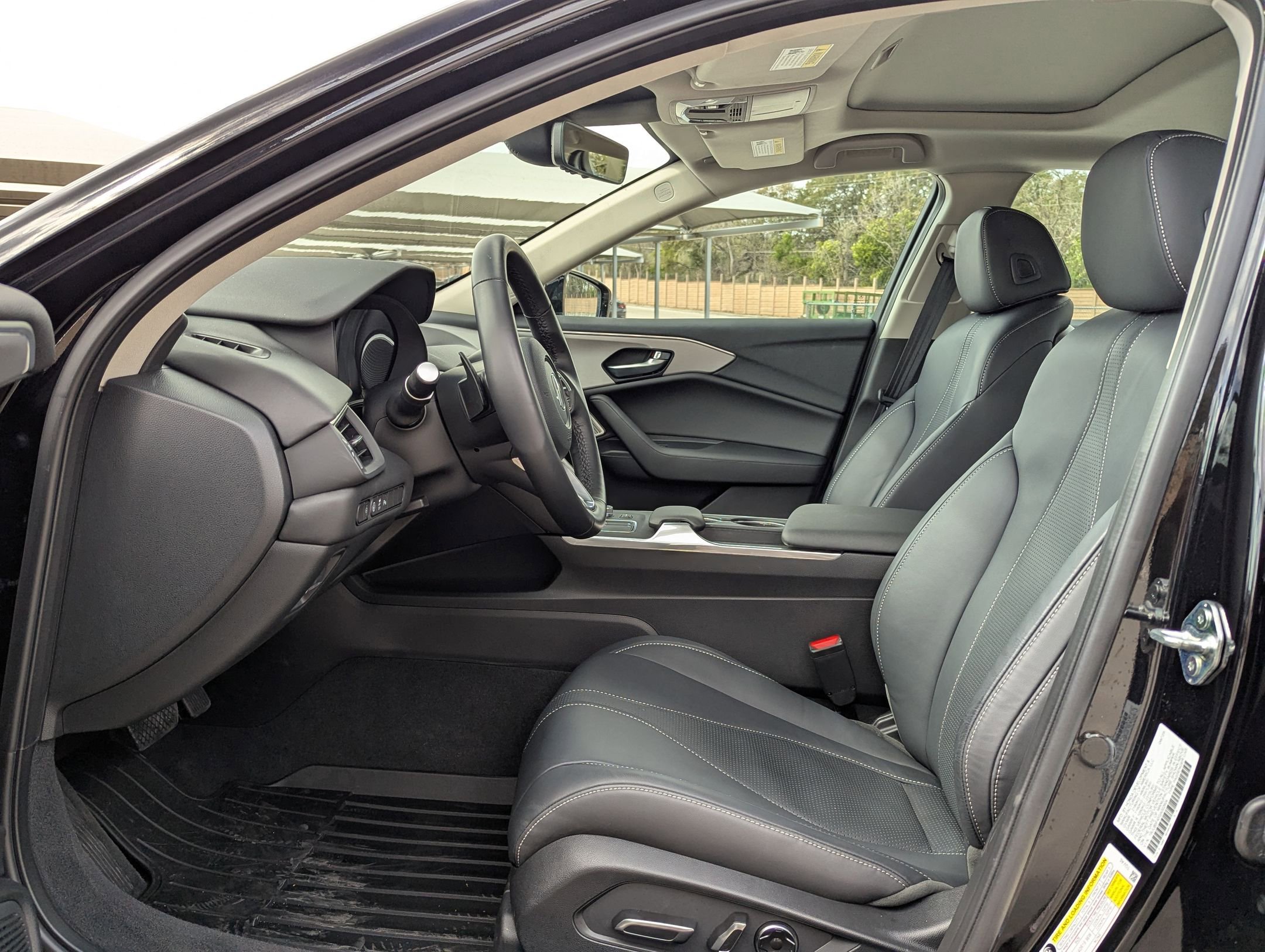 Certified 2025 Acura TLX w/ Technology Package image 10