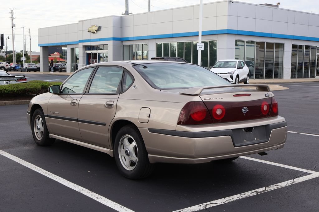 Used 2002 Chevrolet Impala LS w/ Preferred Equipment Group FWD image 10