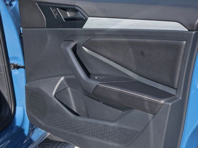 Used 2025 Volkswagen Jetta S image 33