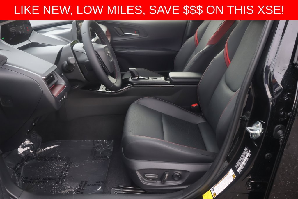 Used 2026 Toyota Prius Plug-In Hybrid FWD image 12